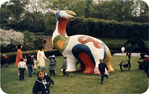 Niki de Saint Phalle's Machines and Nanas (photo by Katrina Thomas, NYC Parks Photo Archive, 1968)