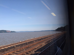 Metro North's Harlem-Hudson Line (photo by John Haber)